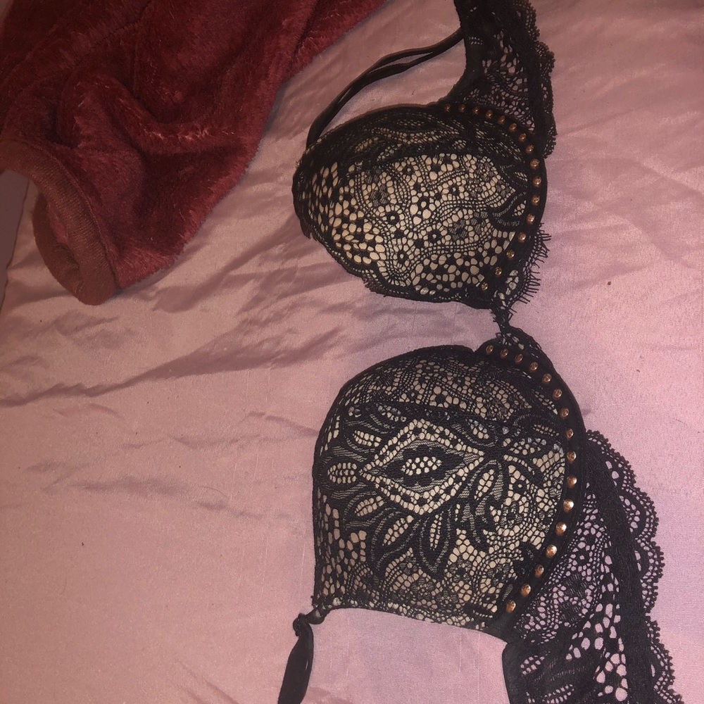 Brand new bombshell bra